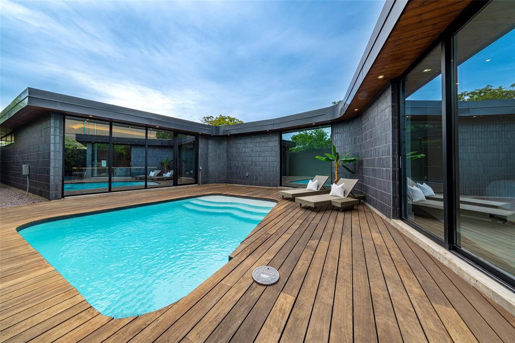 6822 Victoria Avenue Dallas, TX 75209 - Photo 27 of 32