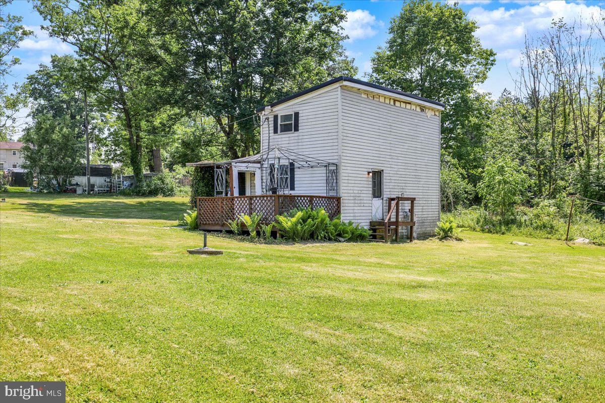 1908 Washington Avenue Lititz, PA 17543 - Photo 8 of 32 Rear view