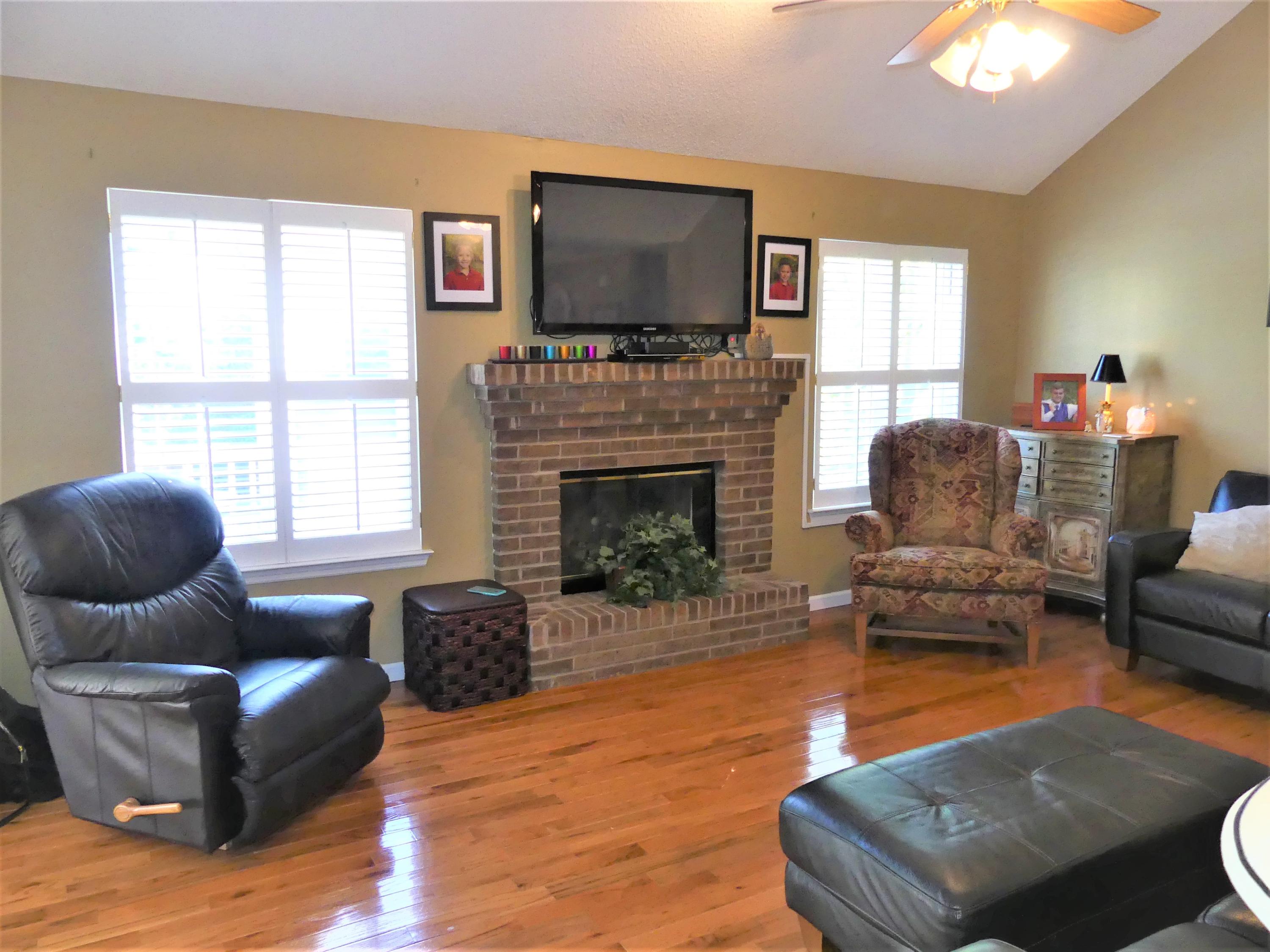 121 County Road 1150 Riceville, TN 37370 - Photo 13 of 40 P1030548 (2)