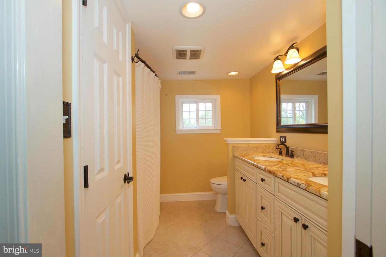 1002 Old Joppa Road Joppa, MD 21085 - Photo 19 of 29 Bath