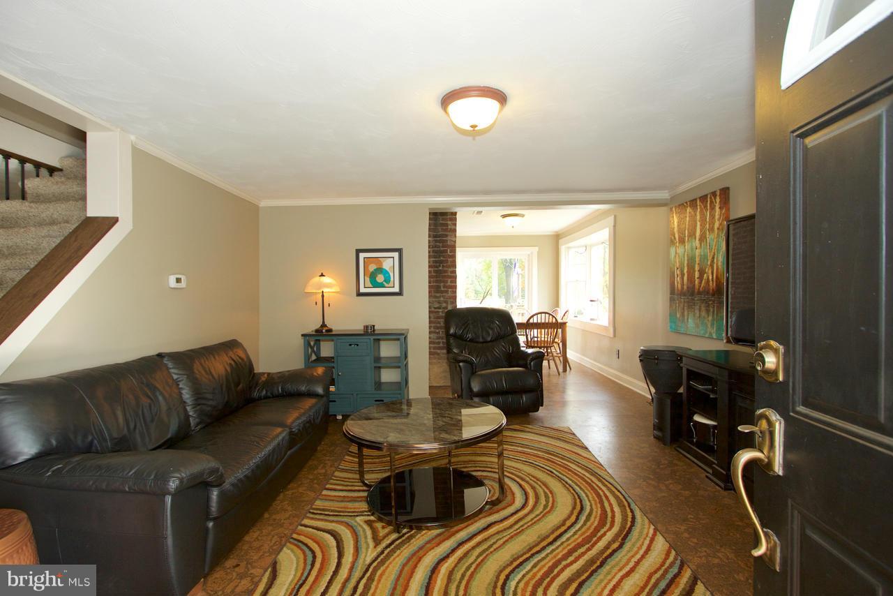 1002 Old Joppa Road Joppa, MD 21085 - Photo 3 of 29 Family Room
