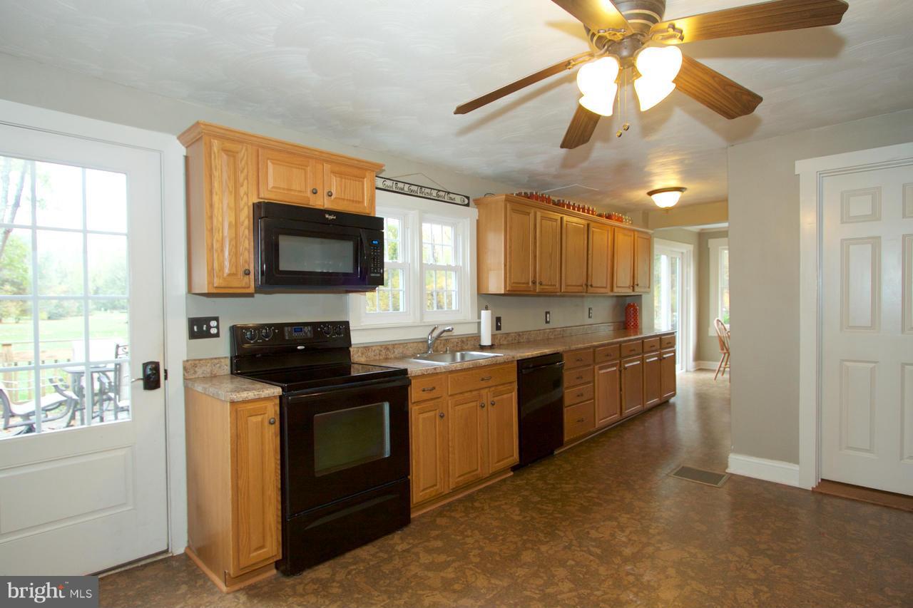 1002 Old Joppa Road Joppa, MD 21085 - Photo 7 of 29 Kitchen