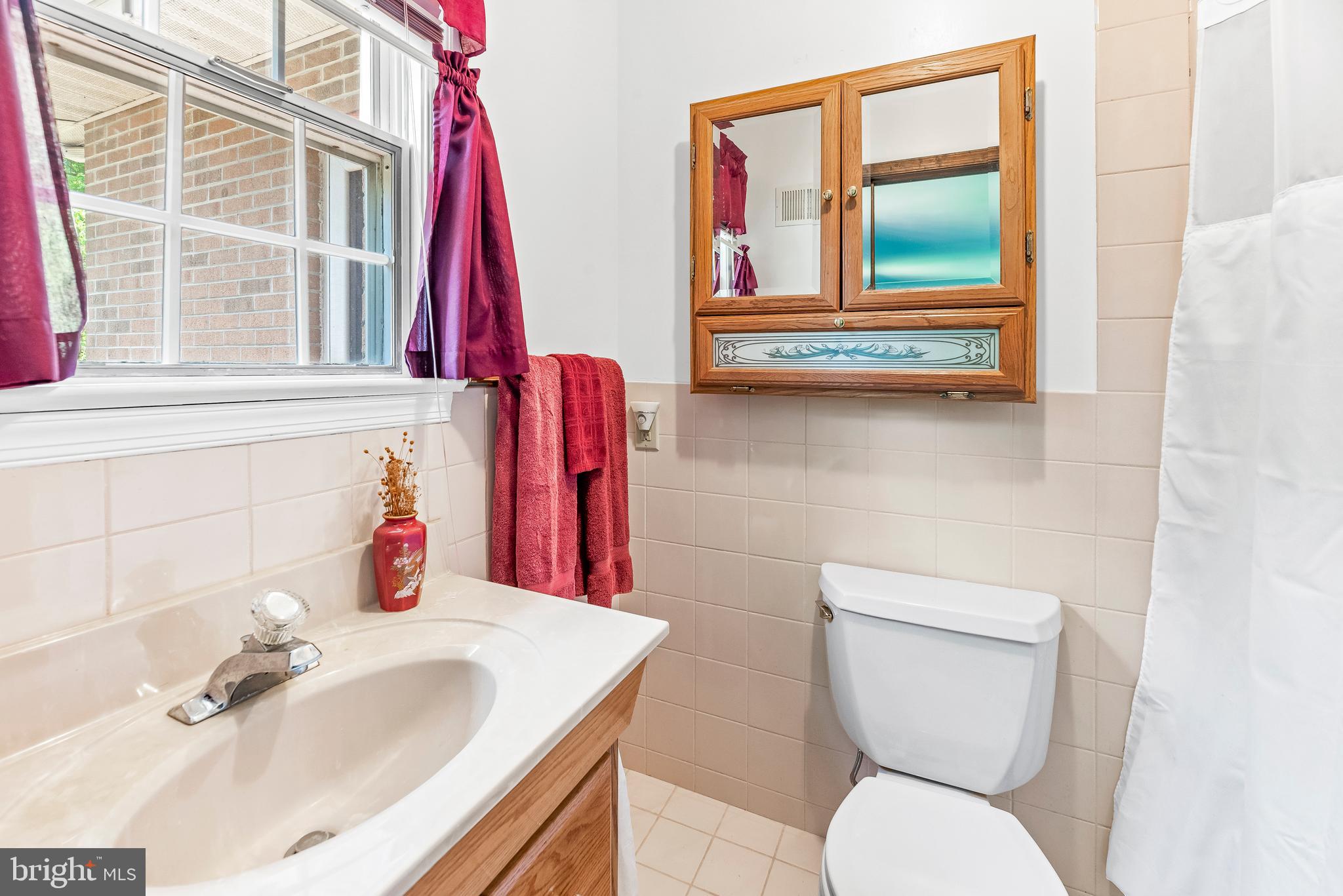 8310 Waverly Road Owings, MD 20736 - Photo 22 of 36 Second primary full bath. Great to have options!