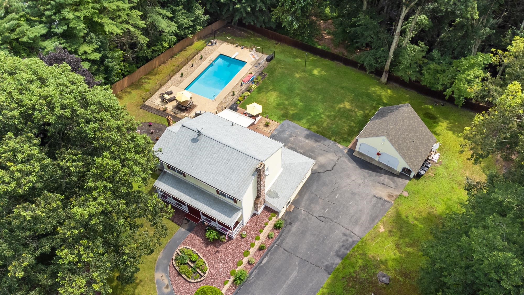 57 Tallant Road Pelham, NH 03076 - Photo 23 of 34