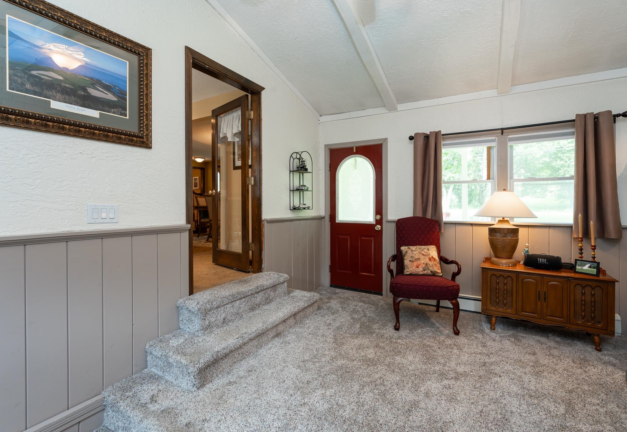 57 Tallant Road Pelham, NH 03076 - Photo 6 of 34