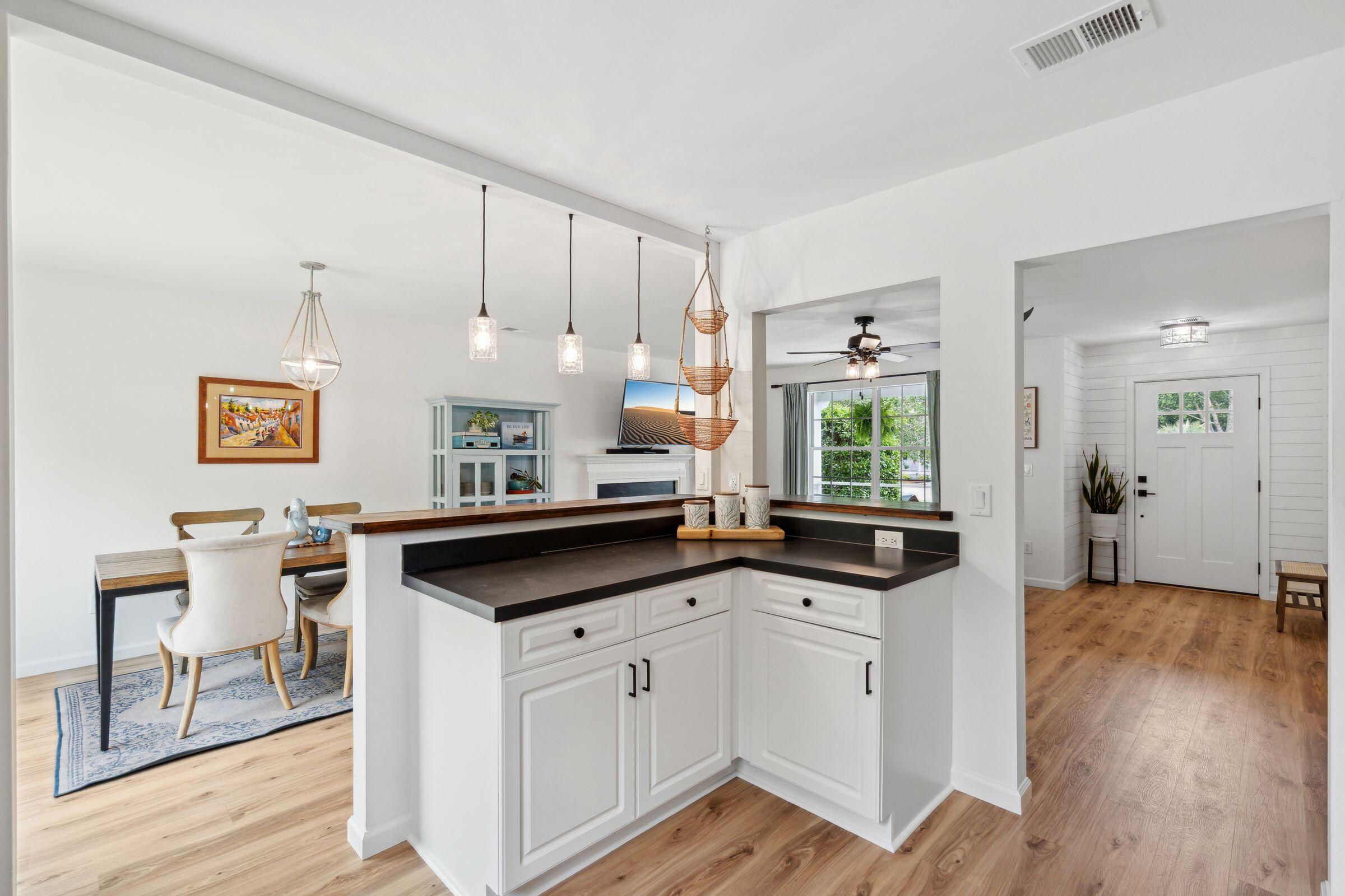 1077 Farmington Road Charleston, SC 29412 - Photo 14 of 55 1077FarmingtonRd-KeenEyeMarketing-021