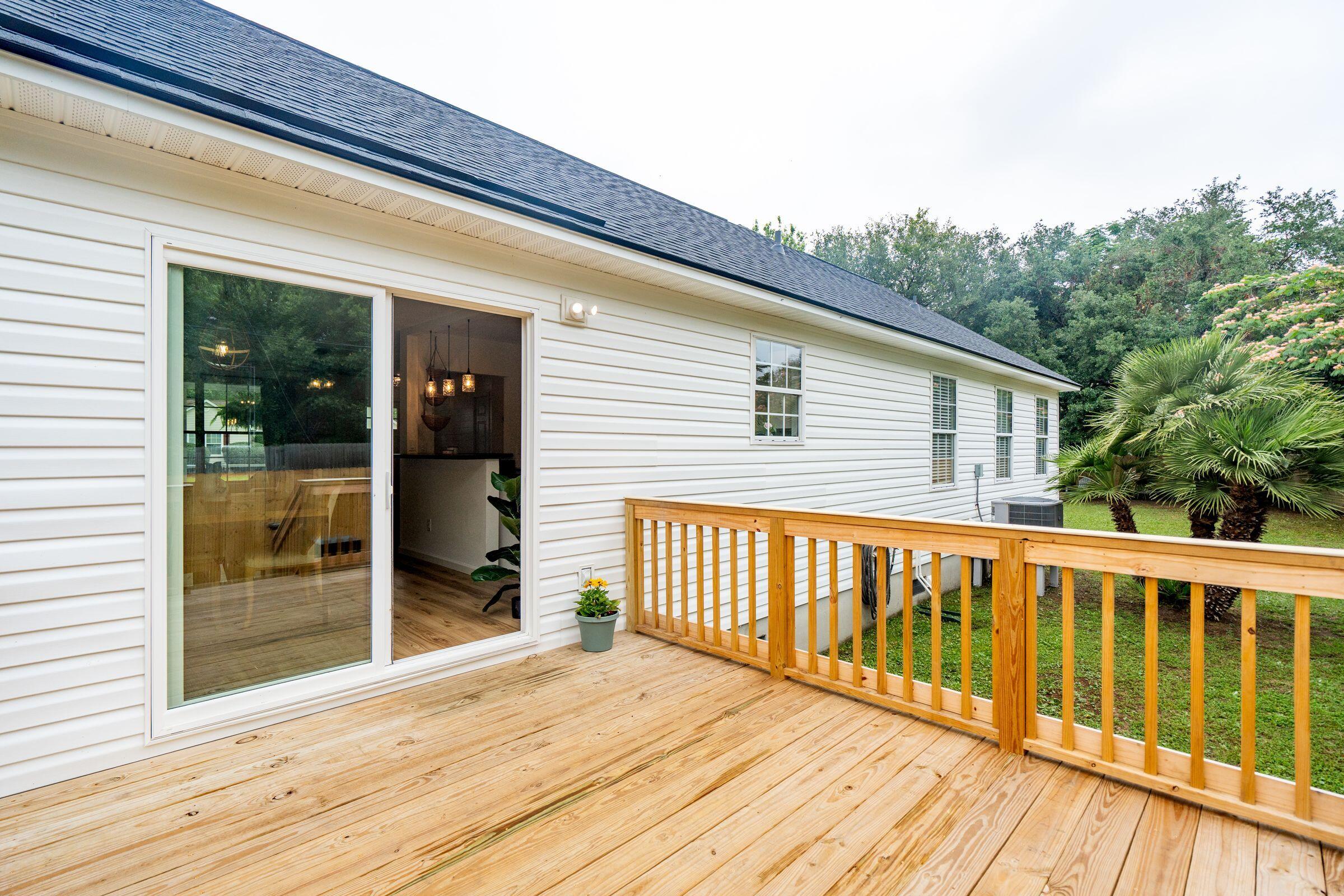 1077 Farmington Road Charleston, SC 29412 - Photo 23 of 55 1077FarmingtonRd-KeenEyeMarketing-029