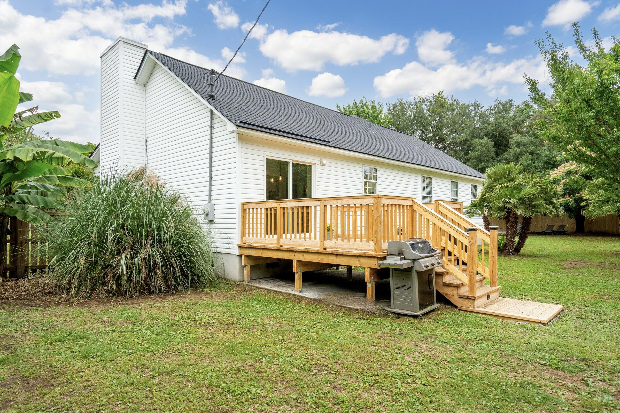 1077 Farmington Road Charleston, SC 29412 - Photo 51 of 55 1077FarmingtonRd-KeenEyeMarketing-060