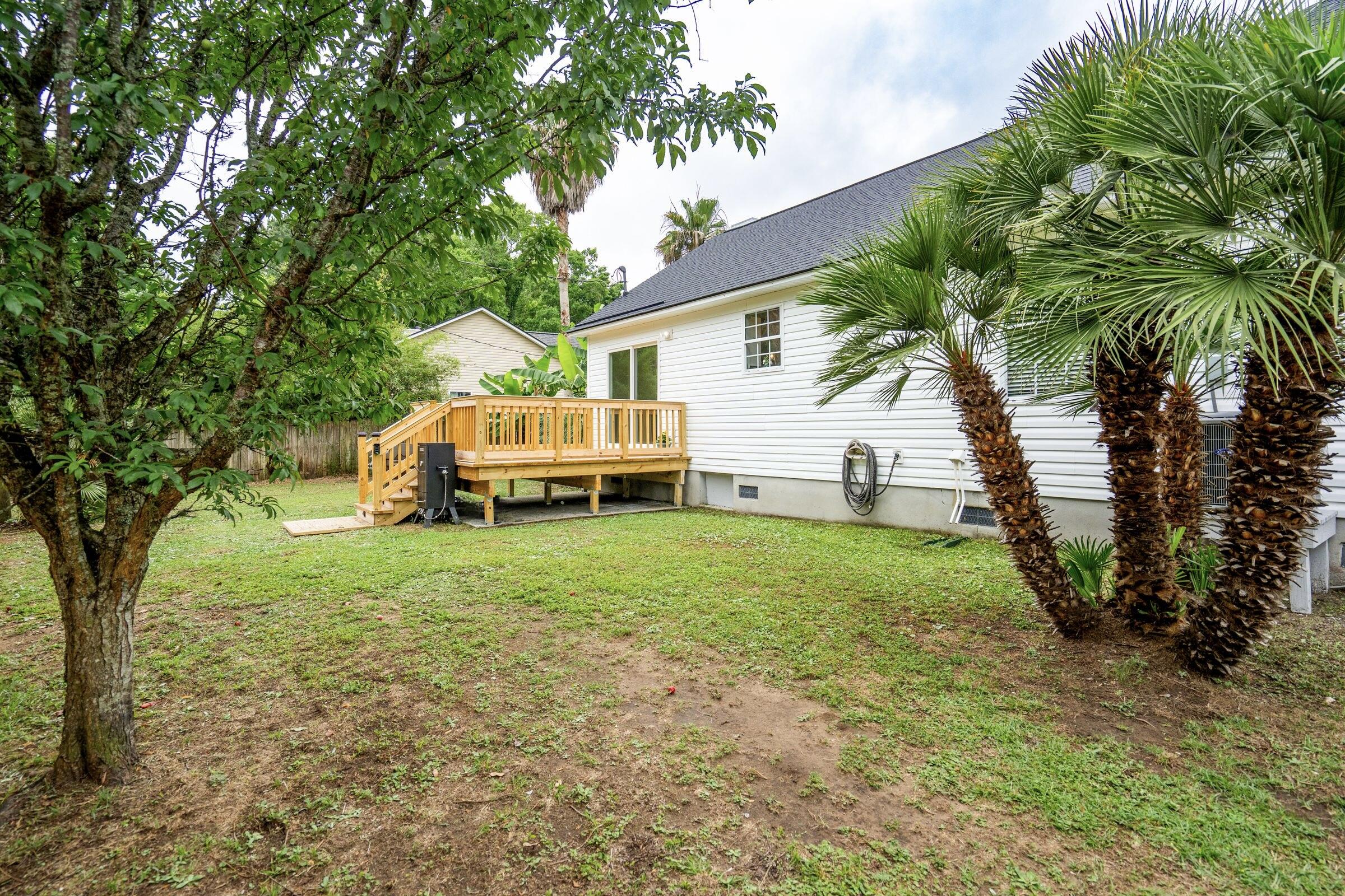 1077 Farmington Road Charleston, SC 29412 - Photo 52 of 55 1077FarmingtonRd-KeenEyeMarketing-062