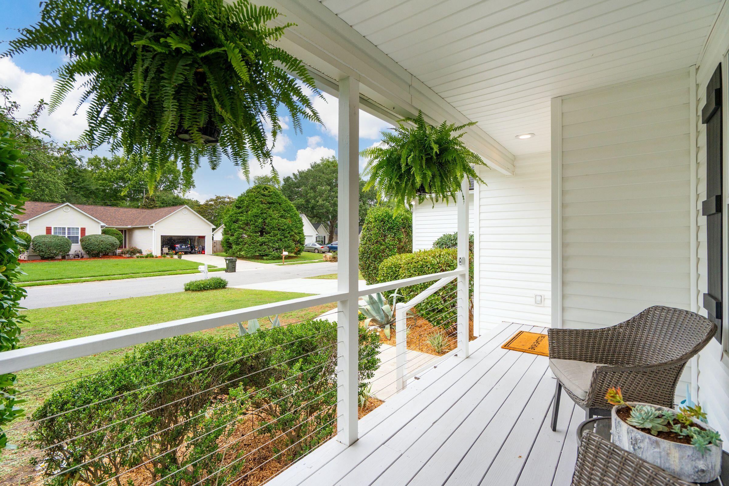1077 Farmington Road Charleston, SC 29412 - Photo 8 of 55 1077FarmingtonRd-KeenEyeMarketing-007