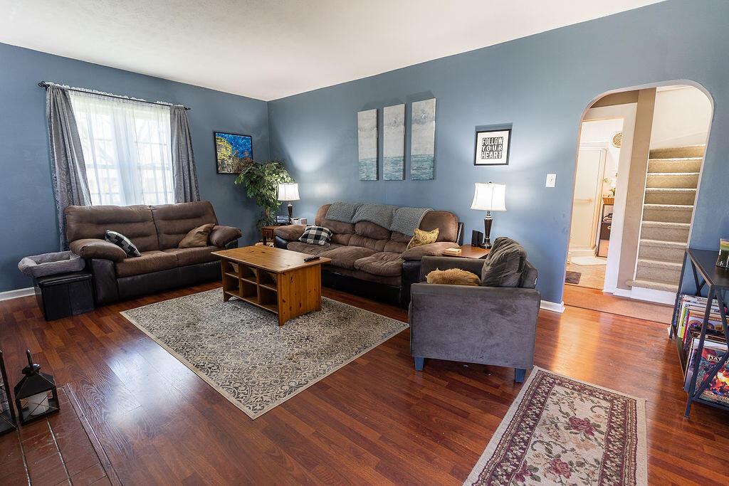 598 Commanche Road Chillicothe, OH 45601 - Photo 7 of 48 Living Room