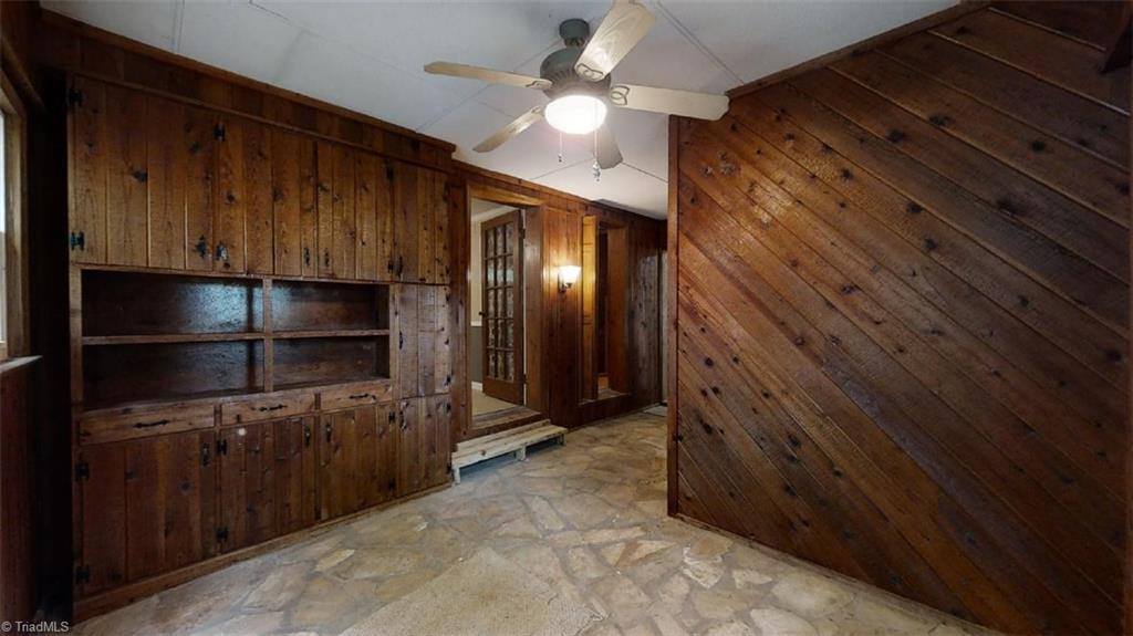 8392 West Harrell Road Oak Ridge, NC 27310 - Photo 21 of 23 mudroom
