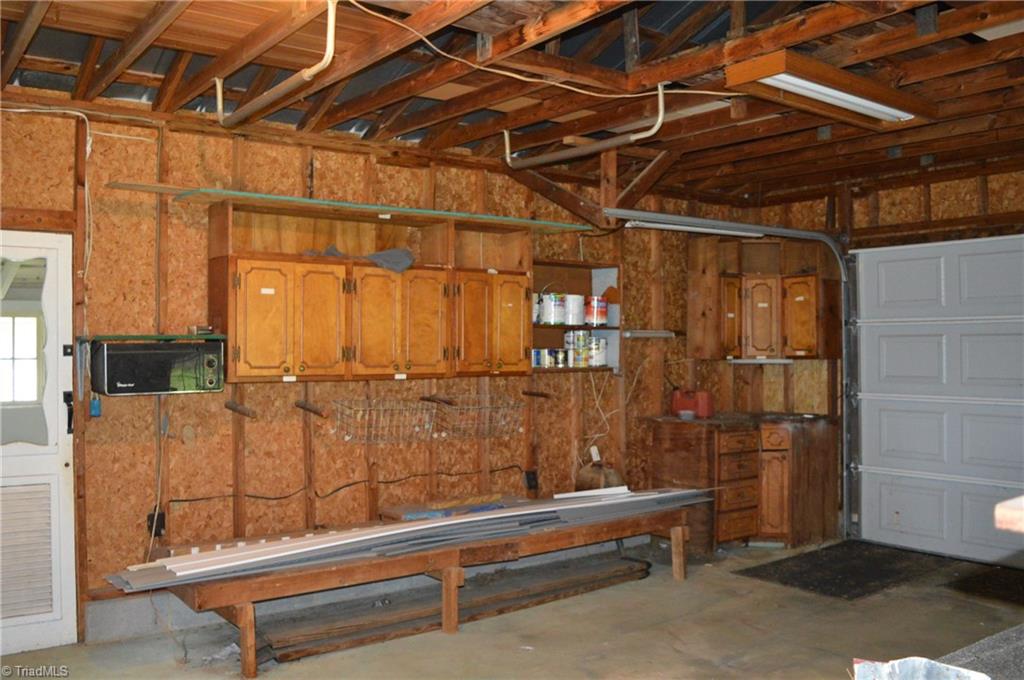 8392 West Harrell Road Oak Ridge, NC 27310 - Photo 5 of 23