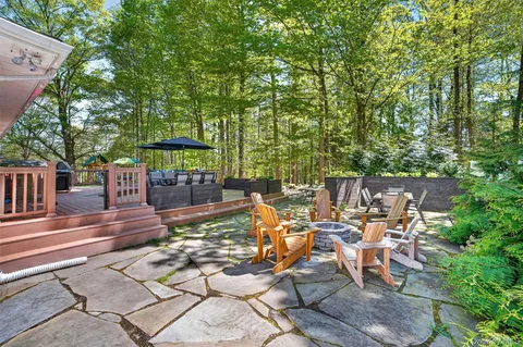 $699,000 | 2864 Hedwig Drive, Yorktown Heights, NY 10598