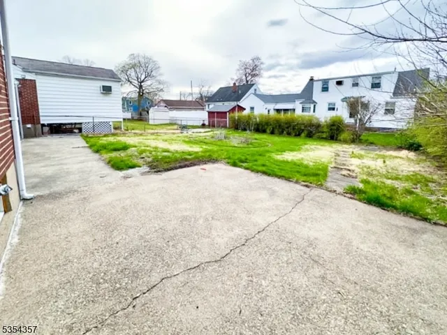 $525,000 | 68 17th Avenue, Elmwood Park, NJ 07407