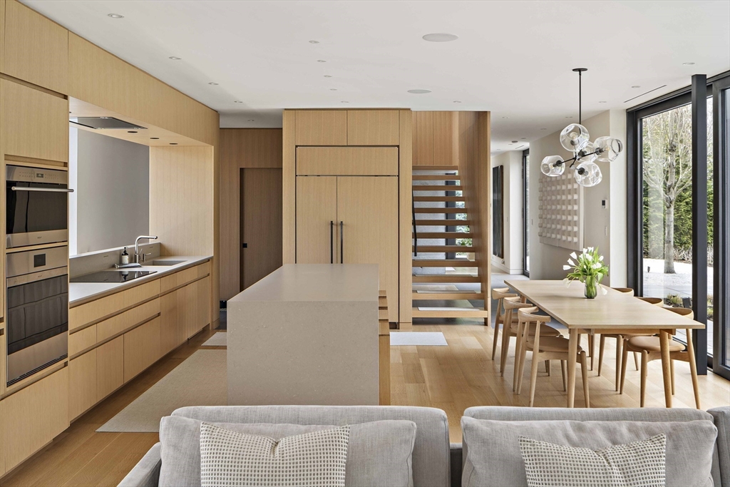 37 Carleton Drive Needham, MA 02492 - Photo 11 of 34 Gallery Image 11