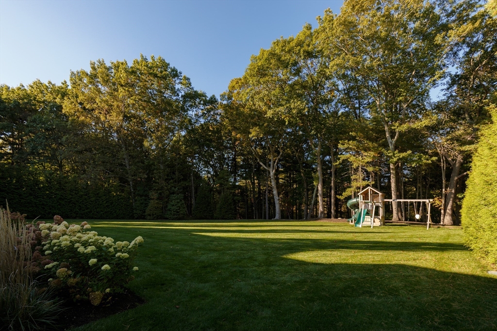 37 Carleton Drive Needham, MA 02492 - Photo 30 of 34 Gallery Image 30