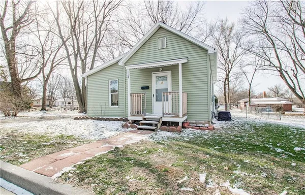 $135,000 | 119 East 15th Terrace, Higginsville, MO 64037