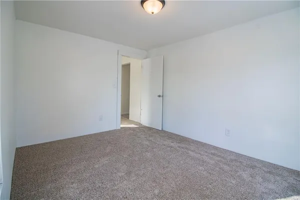 $135,000 | 119 East 15th Terrace, Higginsville, MO 64037