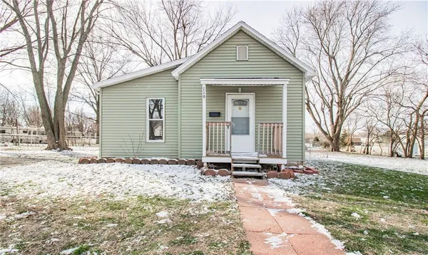 $135,000 | 119 East 15th Terrace, Higginsville, MO 64037
