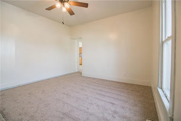 $135,000 | 119 East 15th Terrace, Higginsville, MO 64037