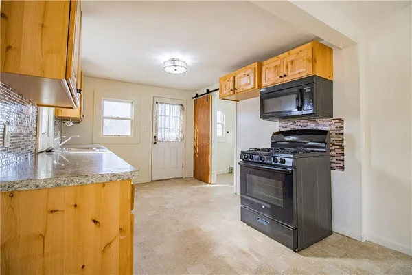 $135,000 | 119 East 15th Terrace, Higginsville, MO 64037