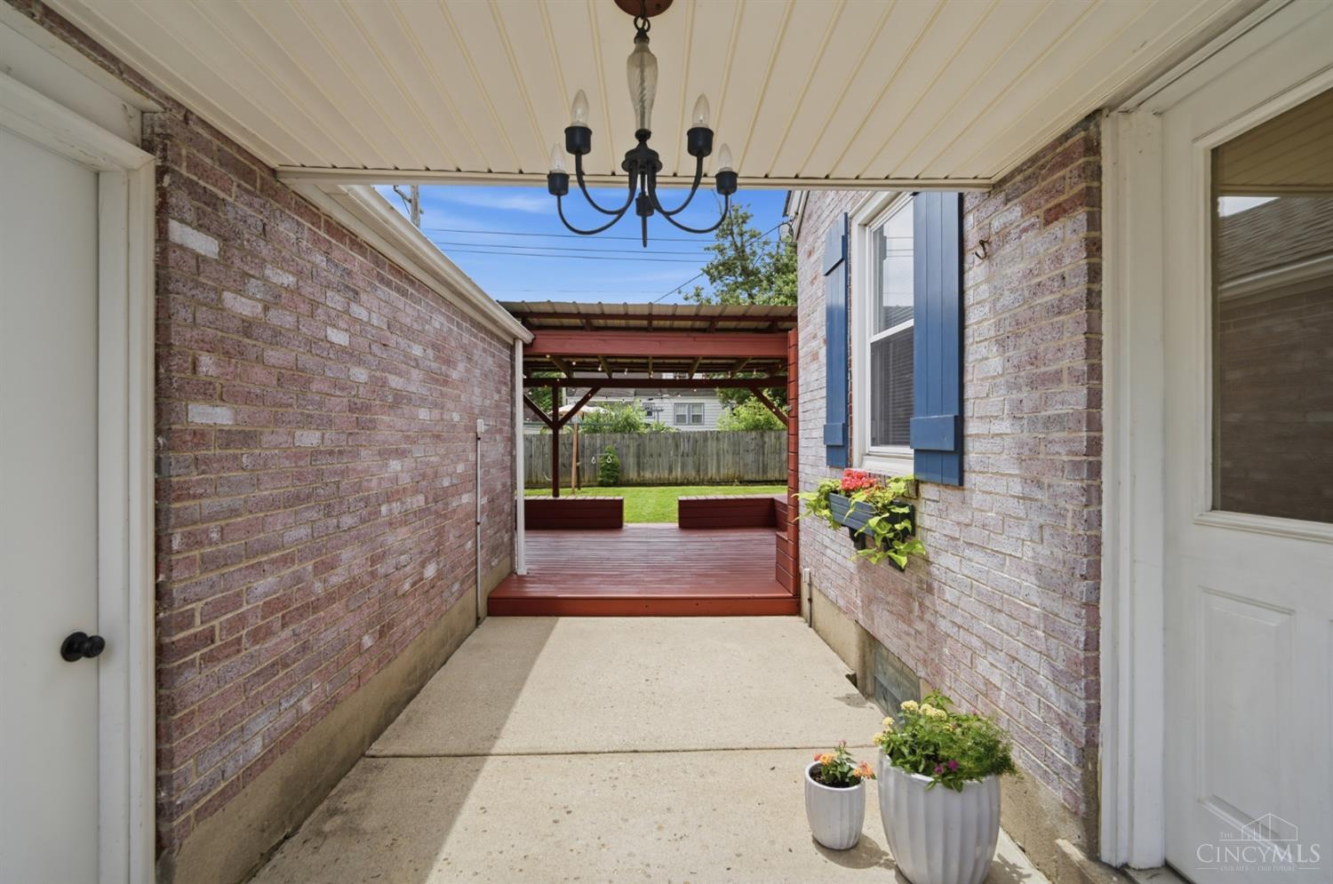 561 Columbia Road Hamilton, OH 45013 - Photo 44 of 47