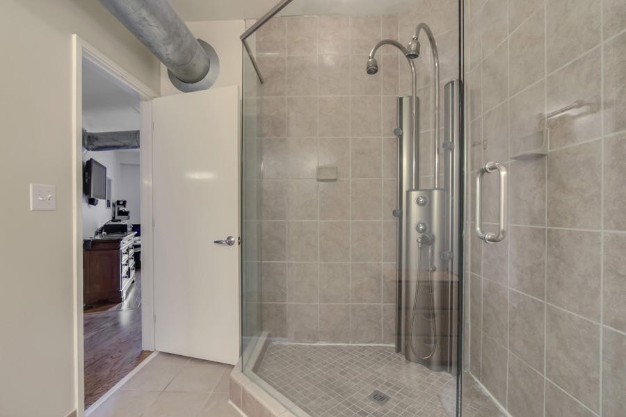 440 Walnut Street, Unit 202 Knoxville, TN 37902 - Photo 17 of 24 Gallery Image 17