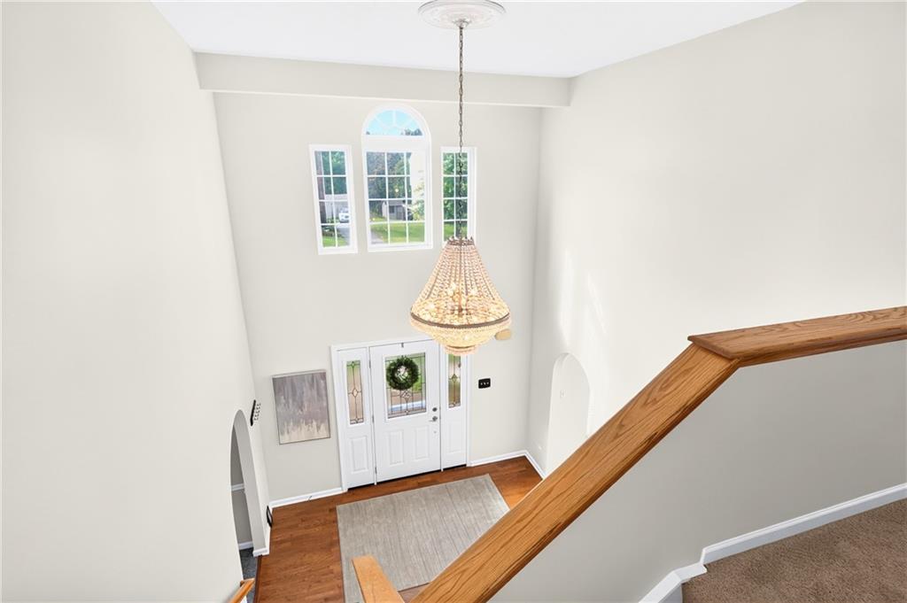 505 Blue Ridge Drive Coraopolis, PA 15108 - Photo 4 of 49 Gallery Image 4