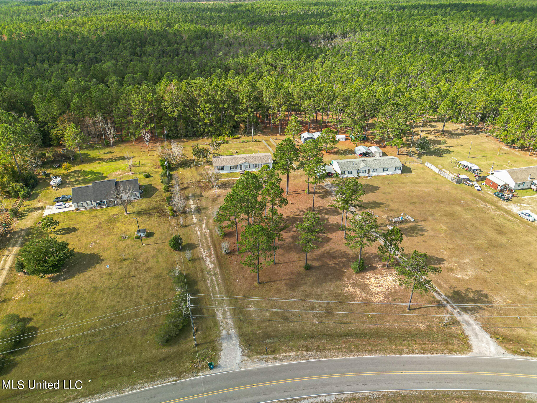 12105 Ridgeland Road Vancleave, MS 39565 - Photo 2 of 26 12105 Ridgeland Road-62036