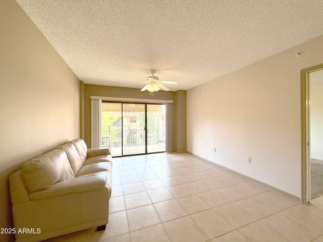 $67,000 | 10330 West Thunderbird Boulevard, Unit A304, Sun City, AZ 85351