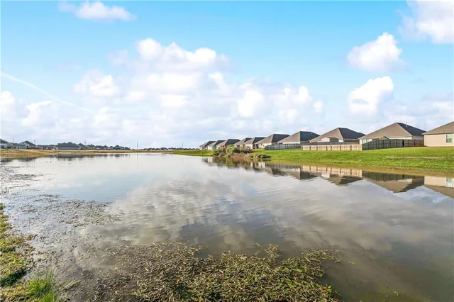 $2,700 | 7548 1st Lake Drive, Slidell, LA 70461