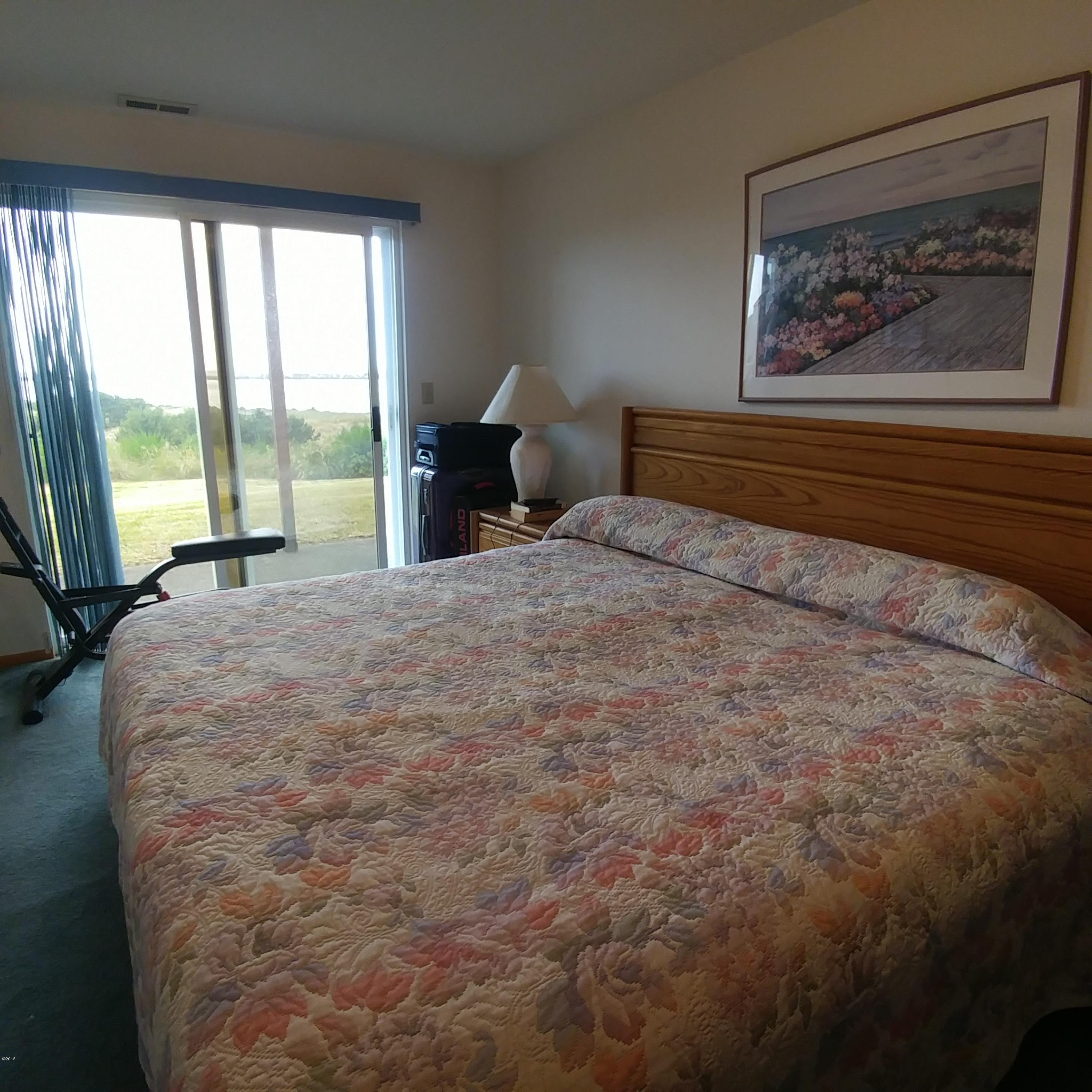 2750 Southwest Coho Street Newport, OR 97366 - Photo 10 of 13 bdrm 2