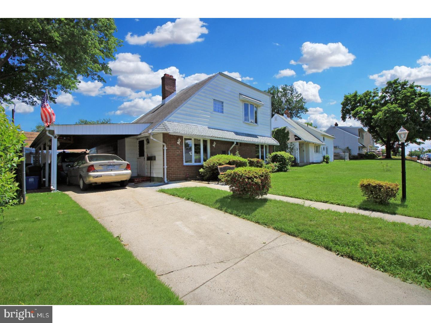 9323 Annapolis Road Philadelphia, PA 19114 - Photo 2 of 20 Gallery Image 2