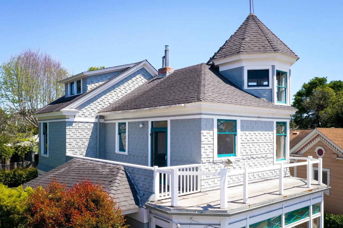 106 Cliff Avenue Capitola, CA 95010 - Photo 2 of 30 a front view of a house with a yard
