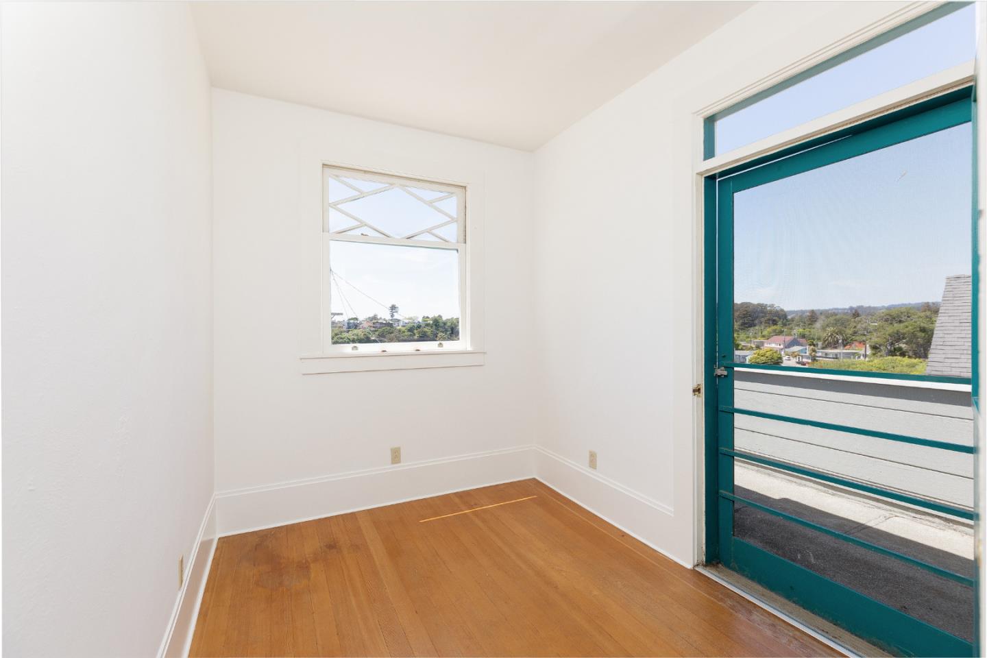 106 Cliff Avenue Capitola, CA 95010 - Photo 27 of 30 a view of a small space with window