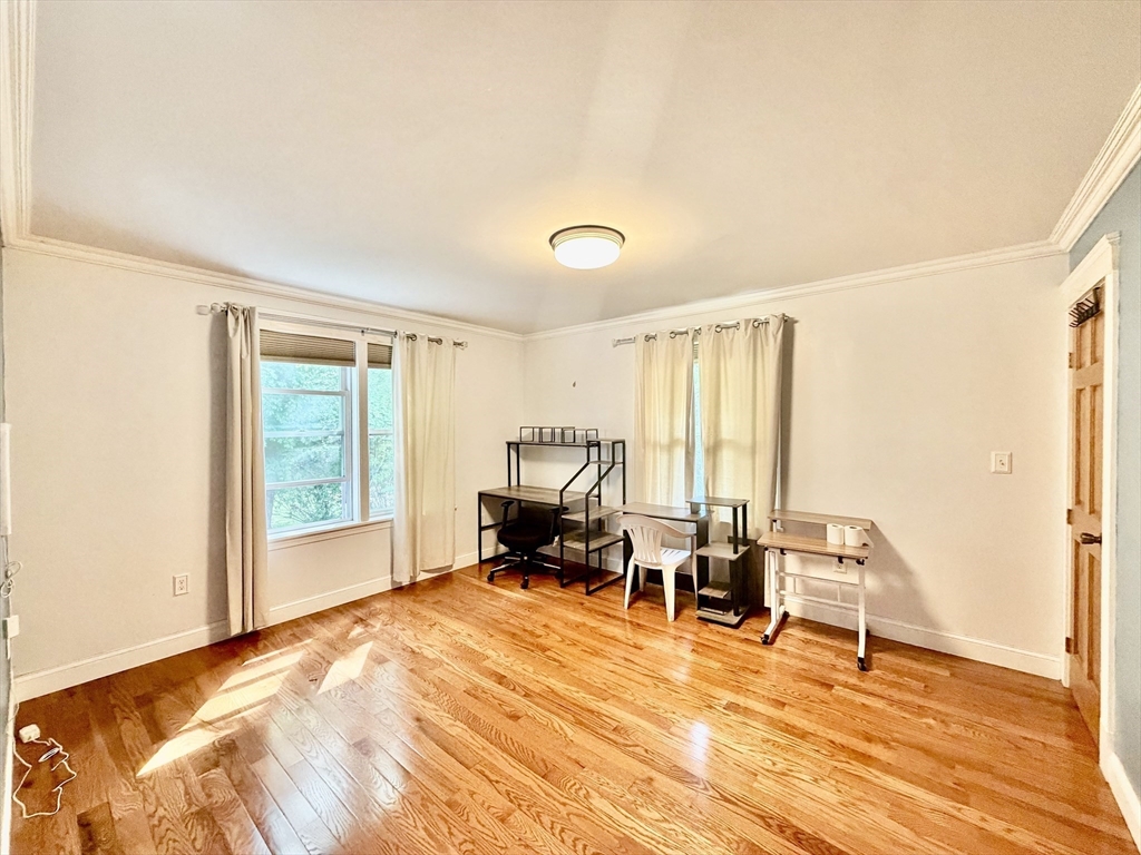 12 Duncan Road, Unit 2 Newton, MA 02465 - Photo 7 of 24 Gallery Image 7