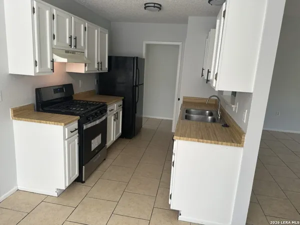 $1,650 | 5930 Whispering Lake Street, San Antonio, TX 78222