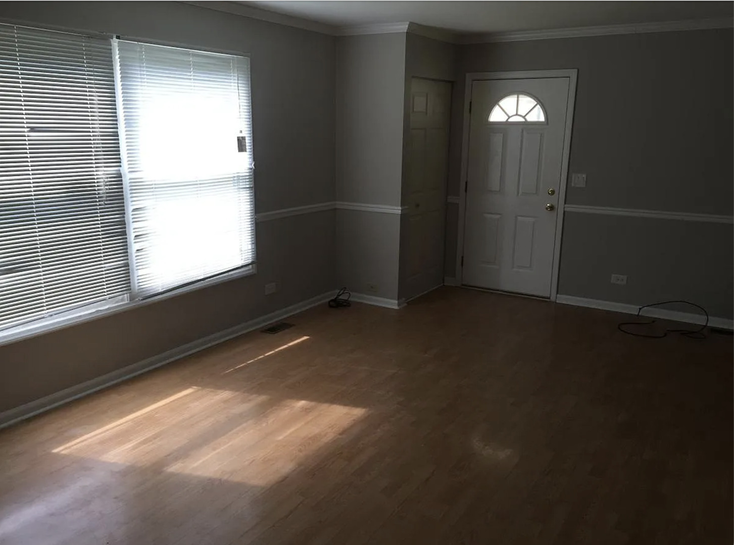206 Sunset Court Vernon Hills, IL 60061 - Photo 7 of 13 a view of empty room with window