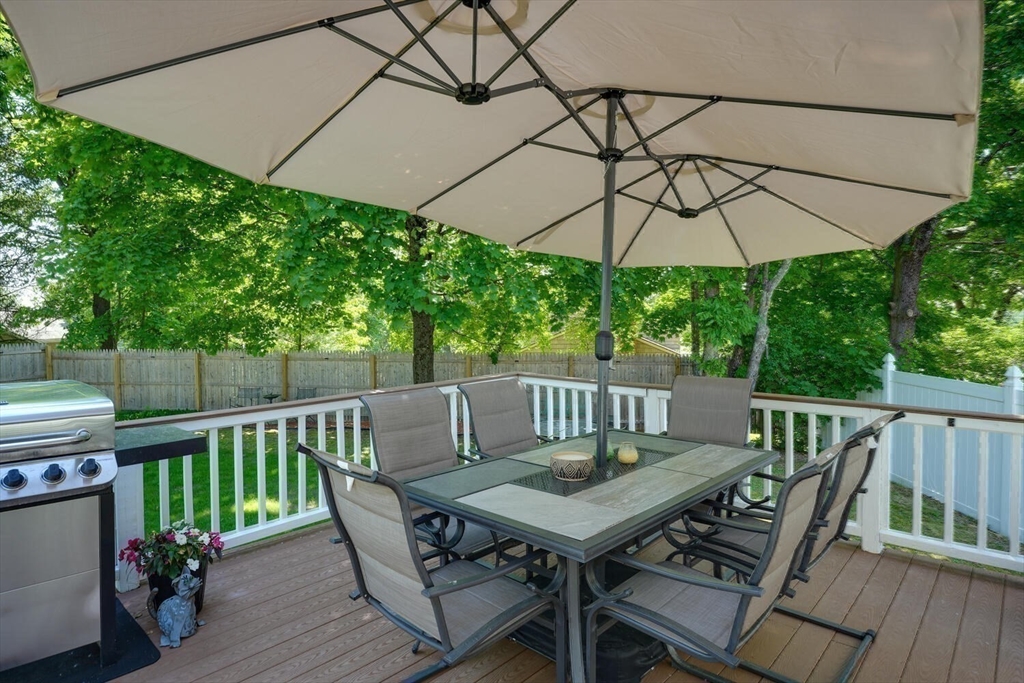 47 Robin Hood Road Marlborough, MA 01752 - Photo 24 of 28 Gallery Image 24