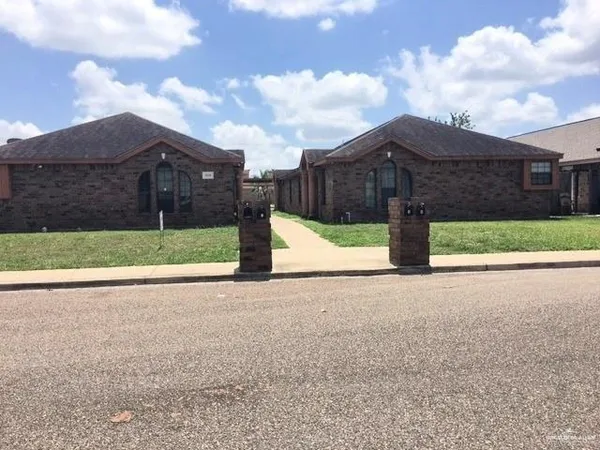 $925 | 3818 West Faith Hill Street, Unit 3, Edinburg, TX 78541