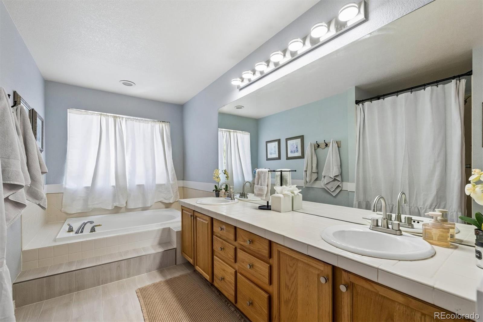 9962 Hawthorne Street Highlands Ranch, CO 80126 - Photo 26 of 50