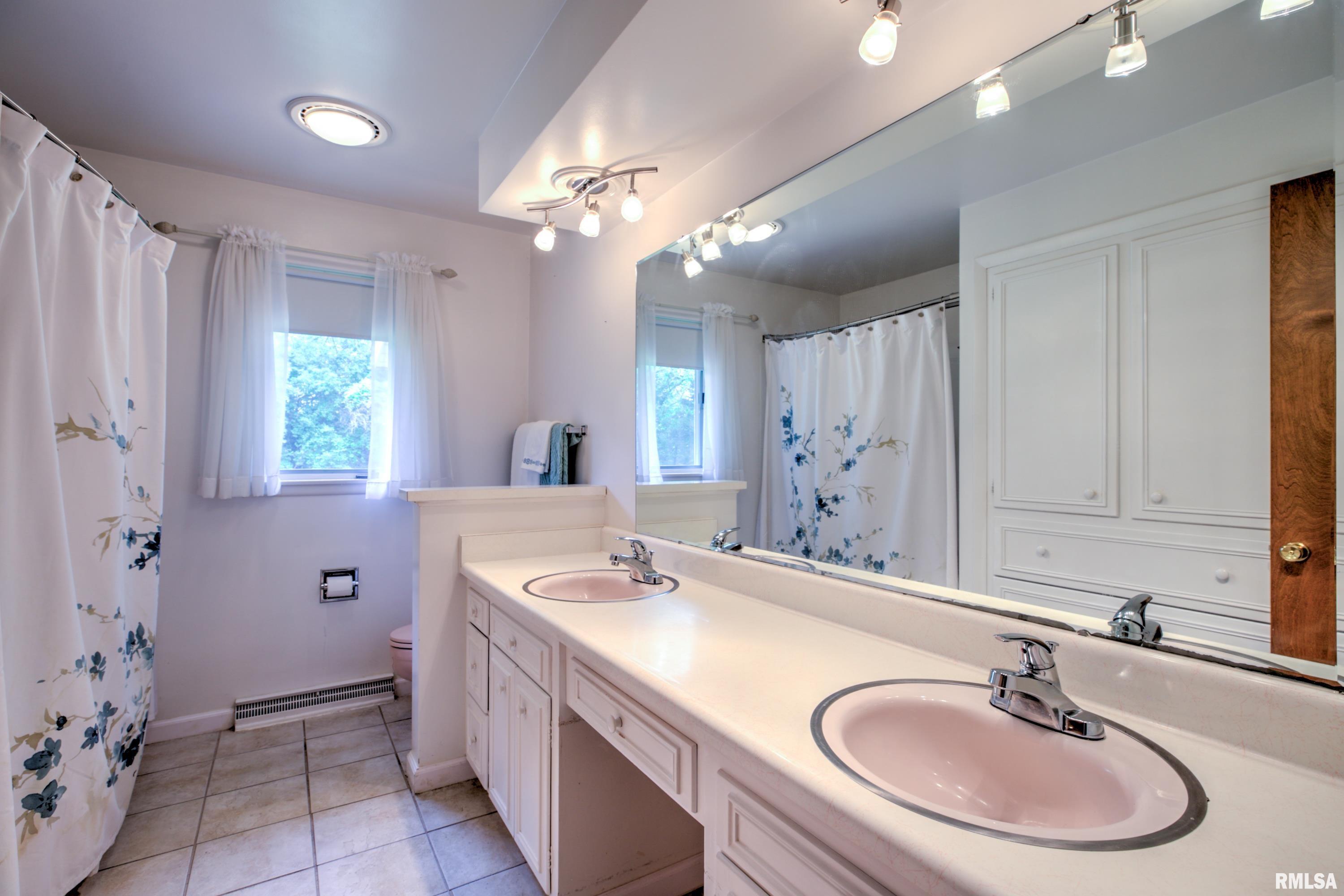6415 North Big Hollow Road Peoria, IL 61615 - Photo 38 of 71