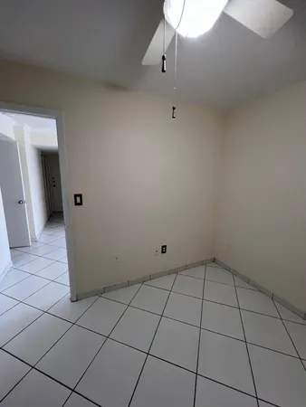 $2,950 | 2600 Collins Avenue, Unit 401, Miami Beach, FL 33140