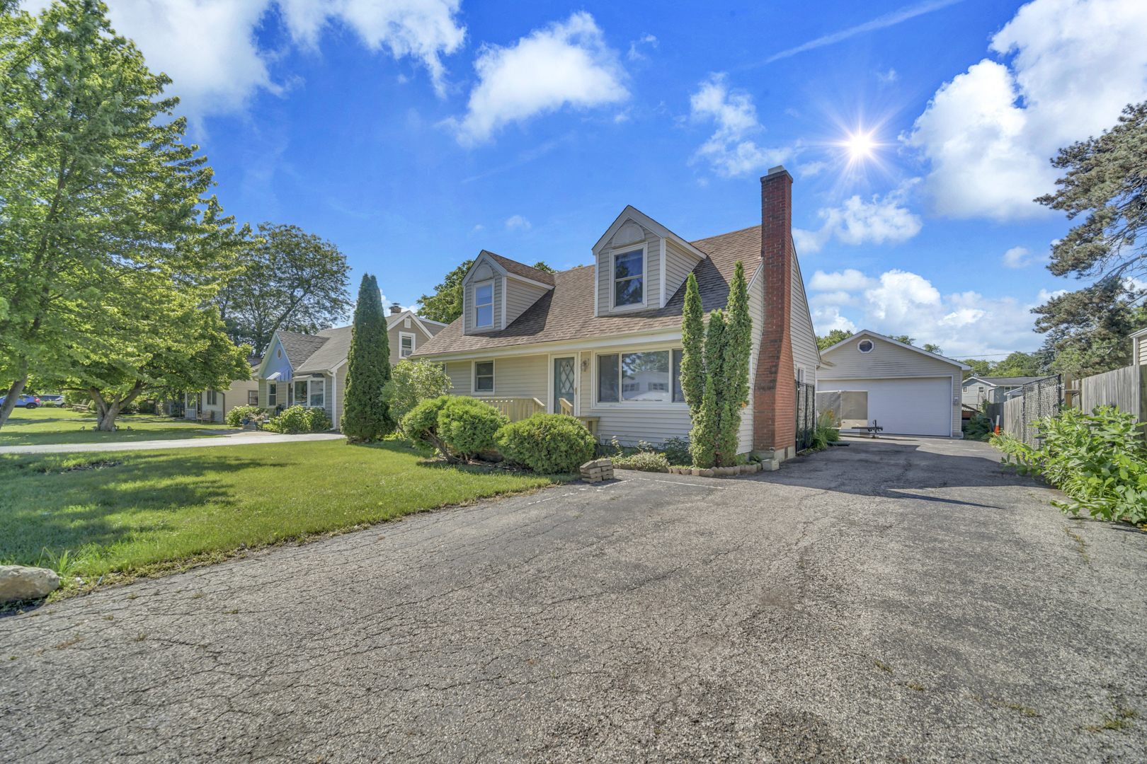 18843 West Deerpath Road Grayslake, IL 60030 - Photo 2 of 35