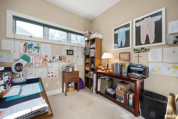 $589,900 | 5401 West Stonebridge Court, Peoria, IL 61615