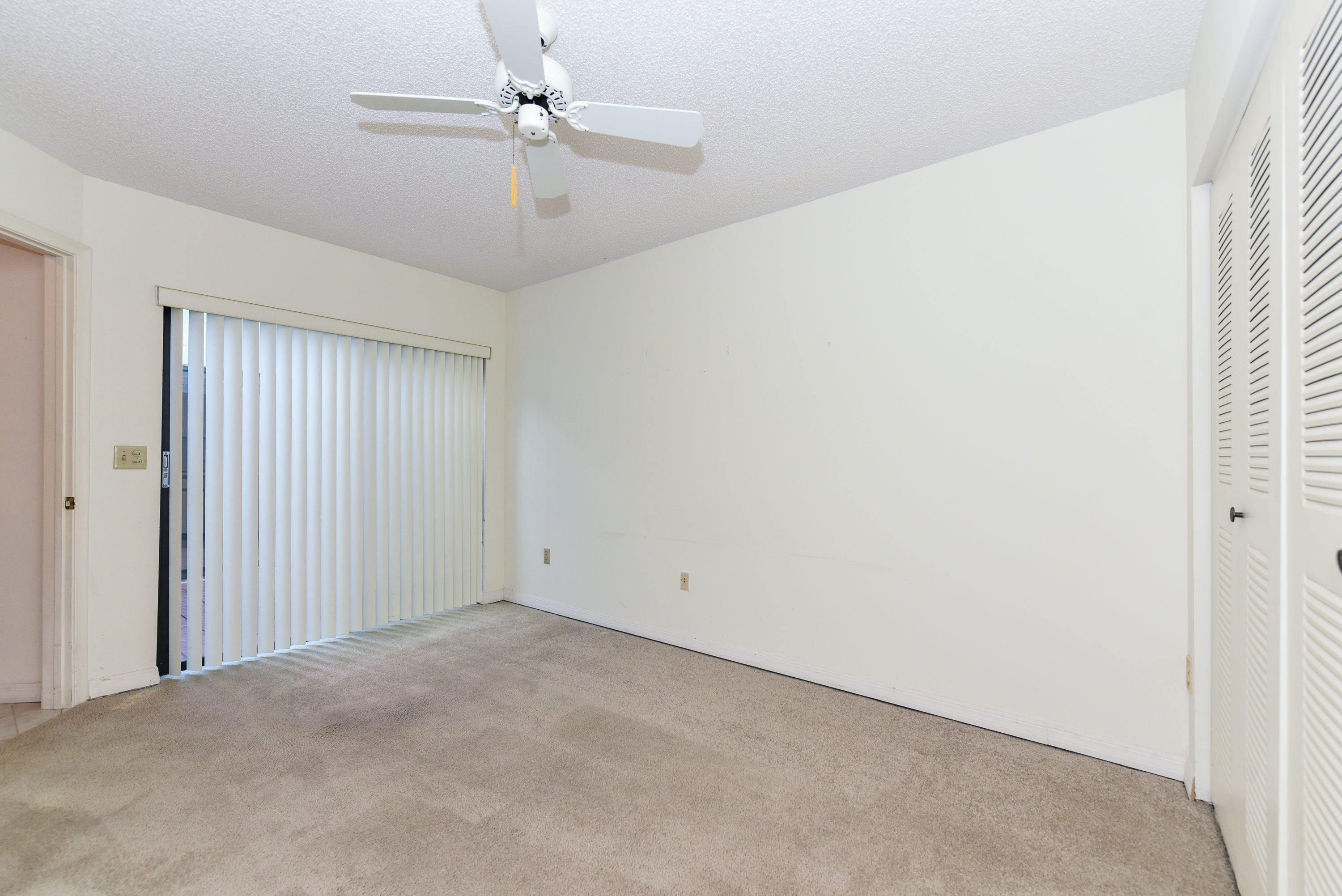 9087 Southwest 22nd Street, Unit C Boca Raton, FL 33428 - Photo 9 of 33 9087 SW 22nd St Boca Raton FL-print-015-