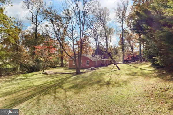 $898,000 | 7914 Idylwood Road, Dunn Loring, VA 22027