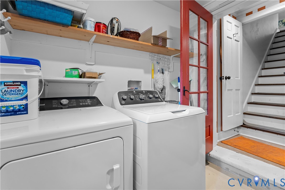 1159 Cedar Hill Road Blackstone, VA 23824 - Photo 22 of 45 a utility room with dryer and washer