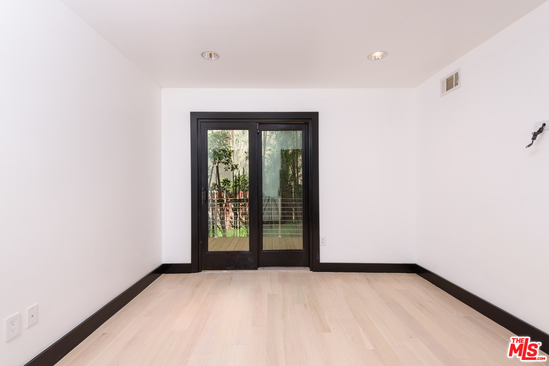 2663 Desmond Estates Road Los Angeles, CA 90046 - Photo 25 of 27 a view of an empty room with a window